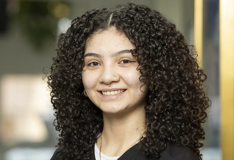 Gladis | Masterpiece Smiles