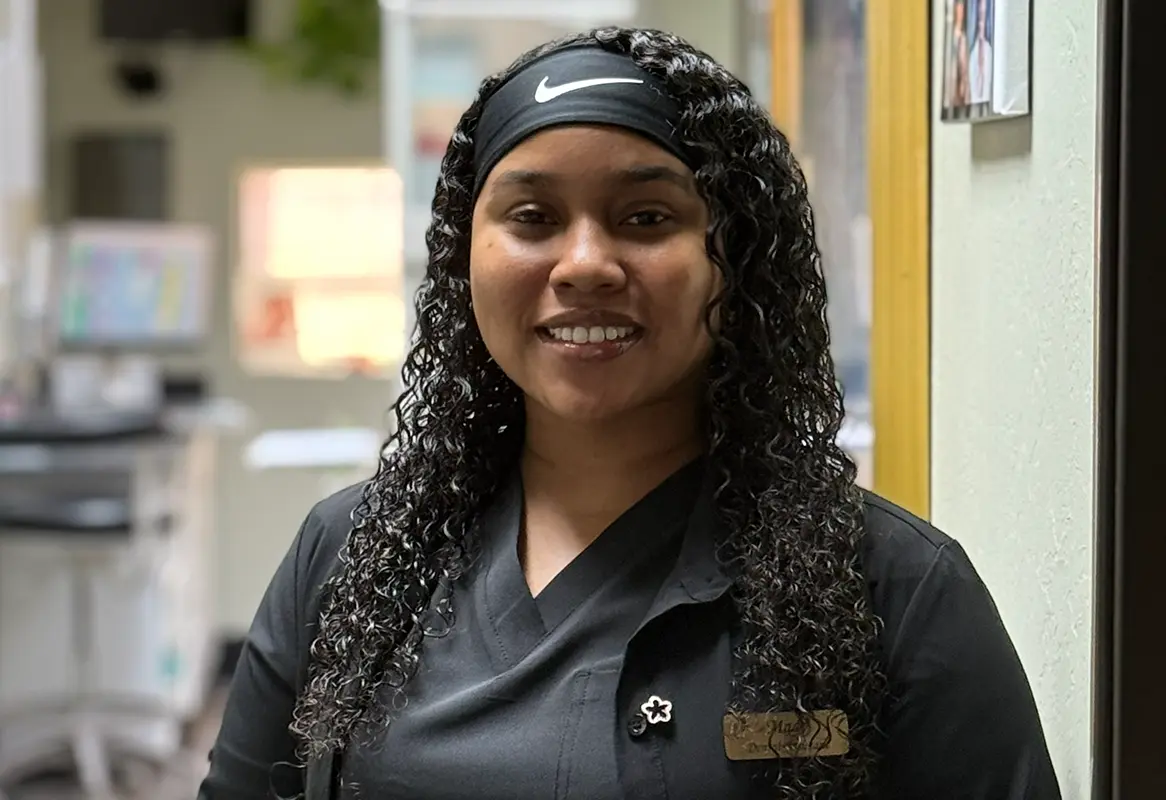 Gladis | Masterpiece Smiles